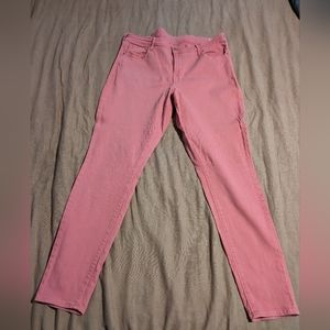 Old Navy Salmon Rockstar Jeans Size 16